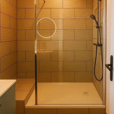 Ideal Pro & Familles, Au Calme, Confort, Netflix Et 생테티엔